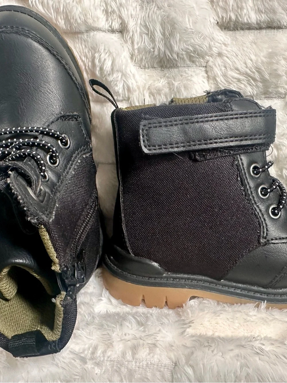 Little Kids Black Combat Boots Lace-Up & Strap Boots Side Zipper sz 6 NWOT Cute!